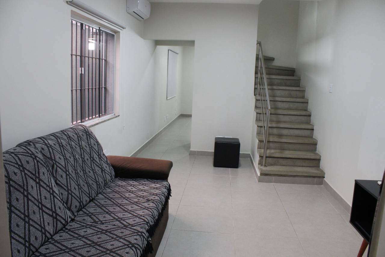 Casa, 3 quartos, 211 m² - Foto 1
