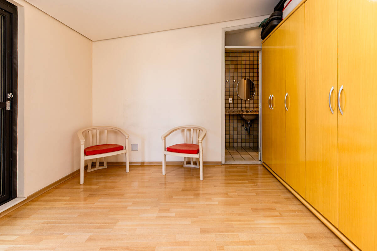Casa, 4 quartos, 350 m² - Foto 34