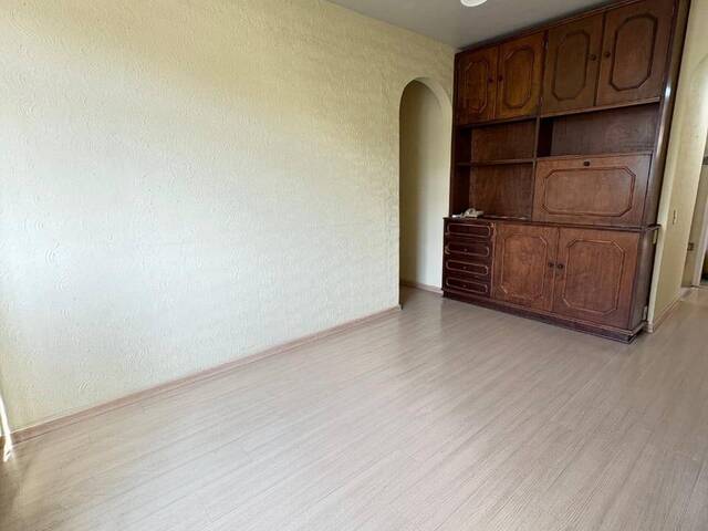 #615 - Apartamento para Venda em Volta Redonda - RJ