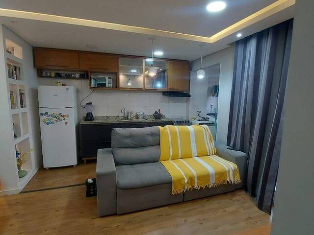#690 - Apartamento para Venda em Embu das Artes - SP