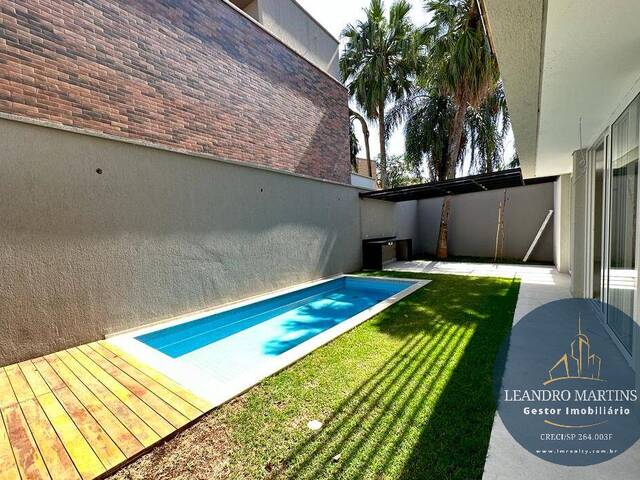 #695 - Casa em condomínio para Venda em São Paulo - SP