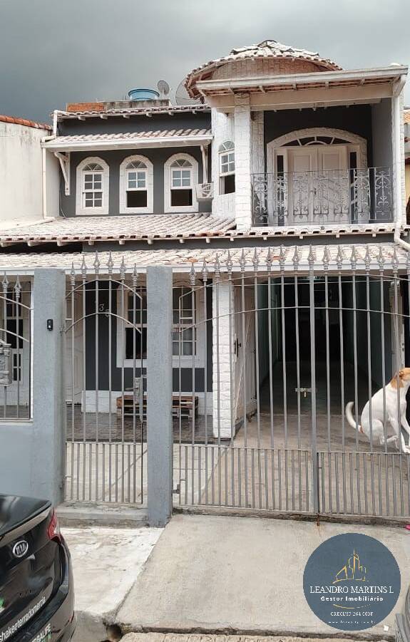 Casa à venda com 4 quartos, 198m² - Foto 2