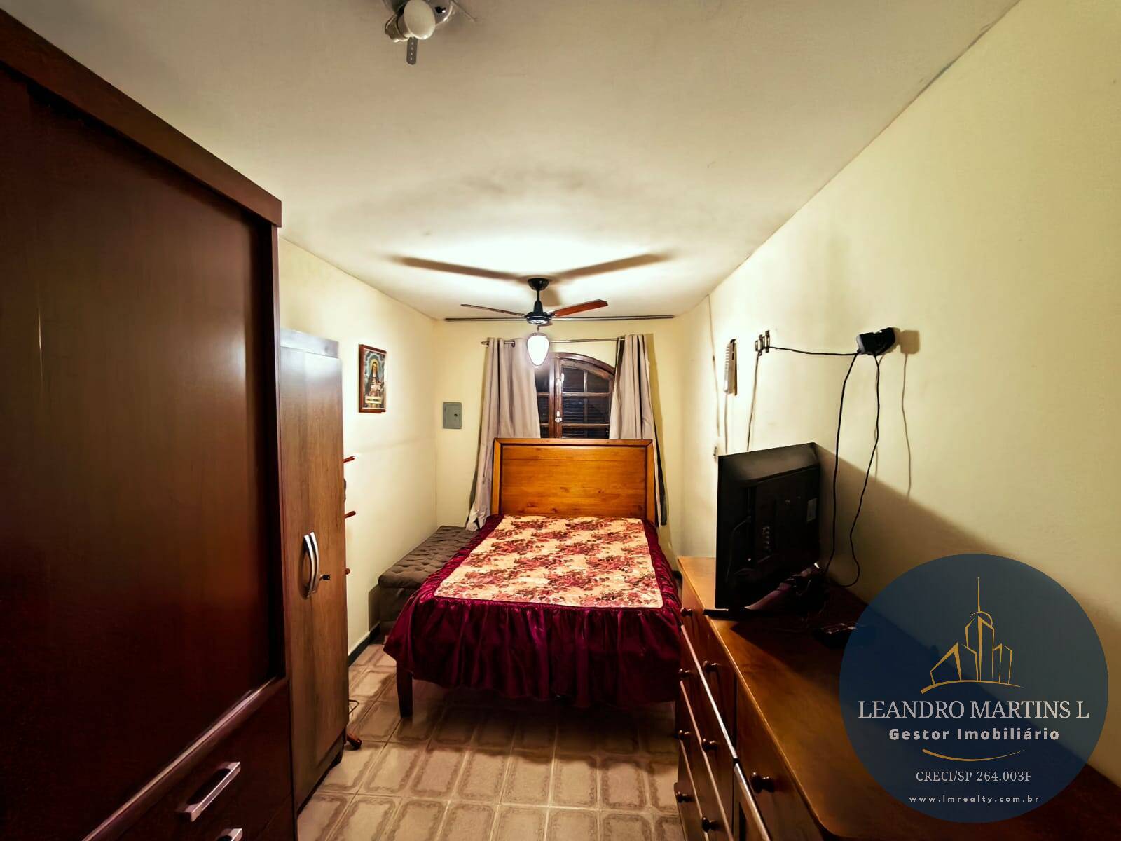 Casa à venda com 5 quartos, 143m² - Foto 6