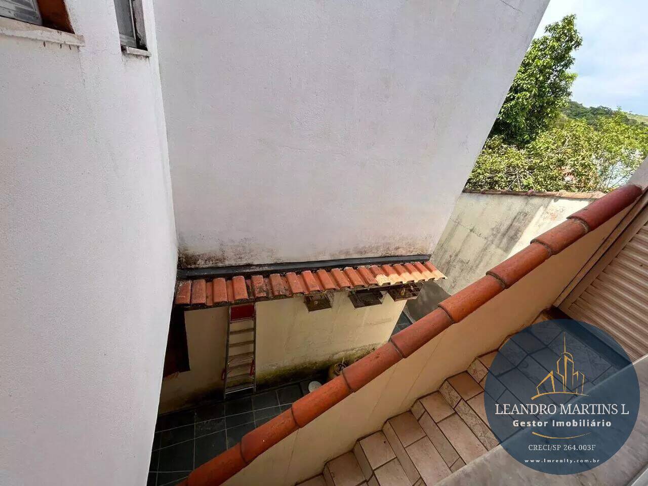 Casa à venda com 5 quartos, 143m² - Foto 37