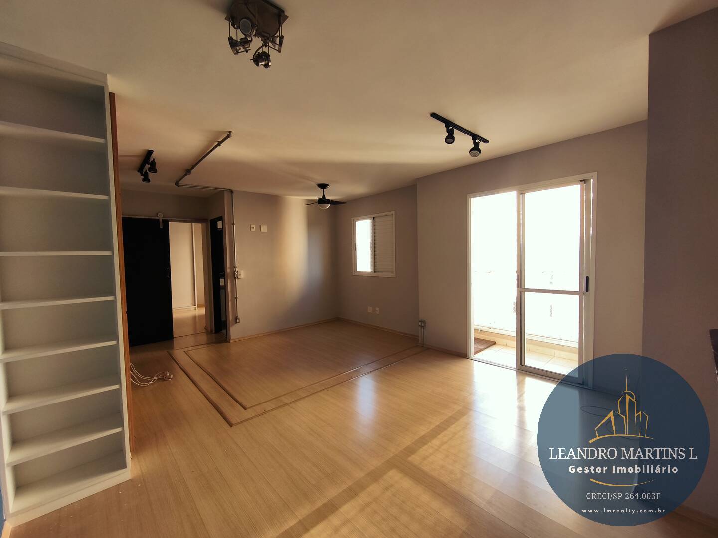 Apartamento para alugar com 1 quarto, 60m² - Foto 10