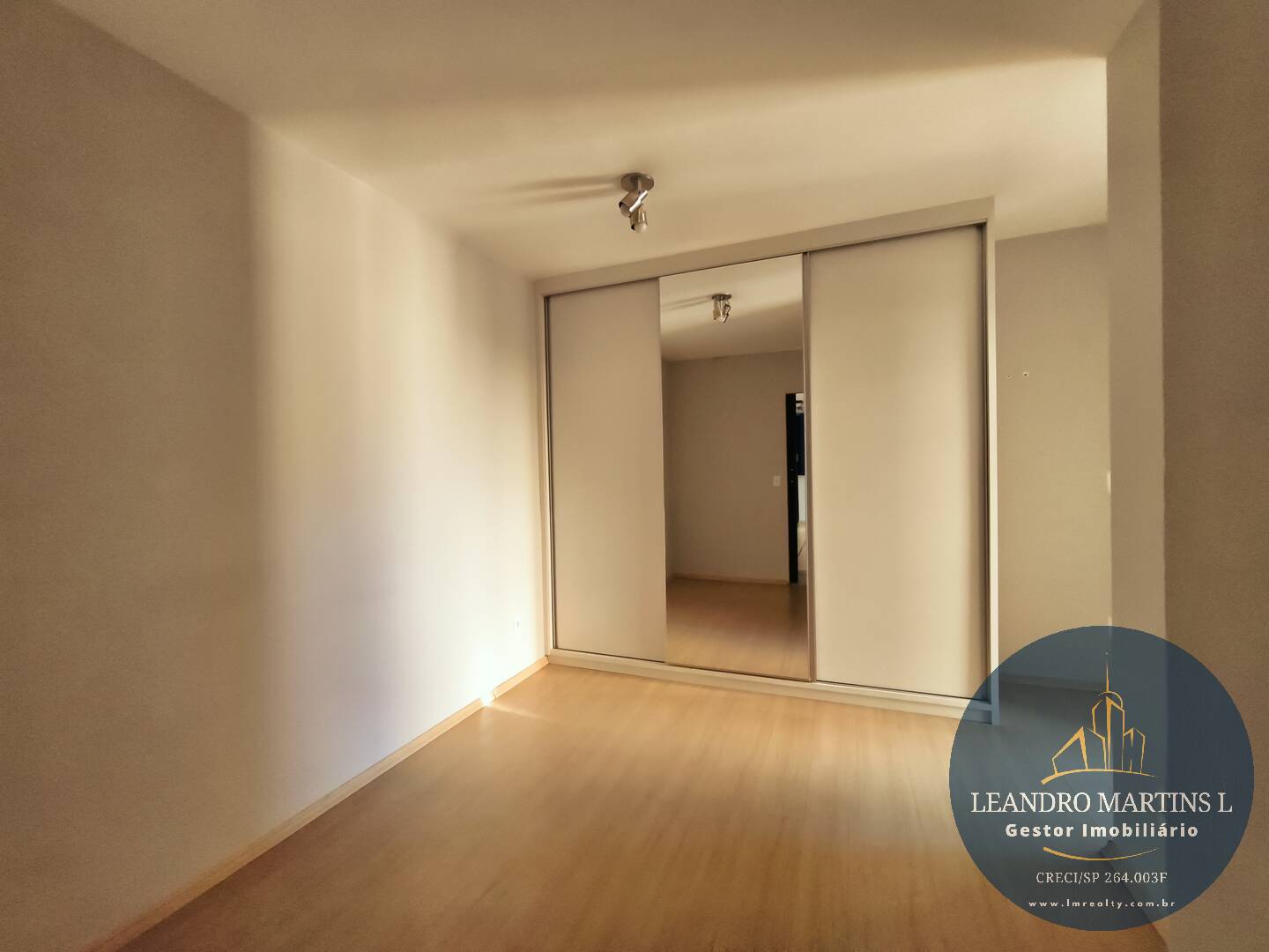 Apartamento para alugar com 1 quarto, 60m² - Foto 18