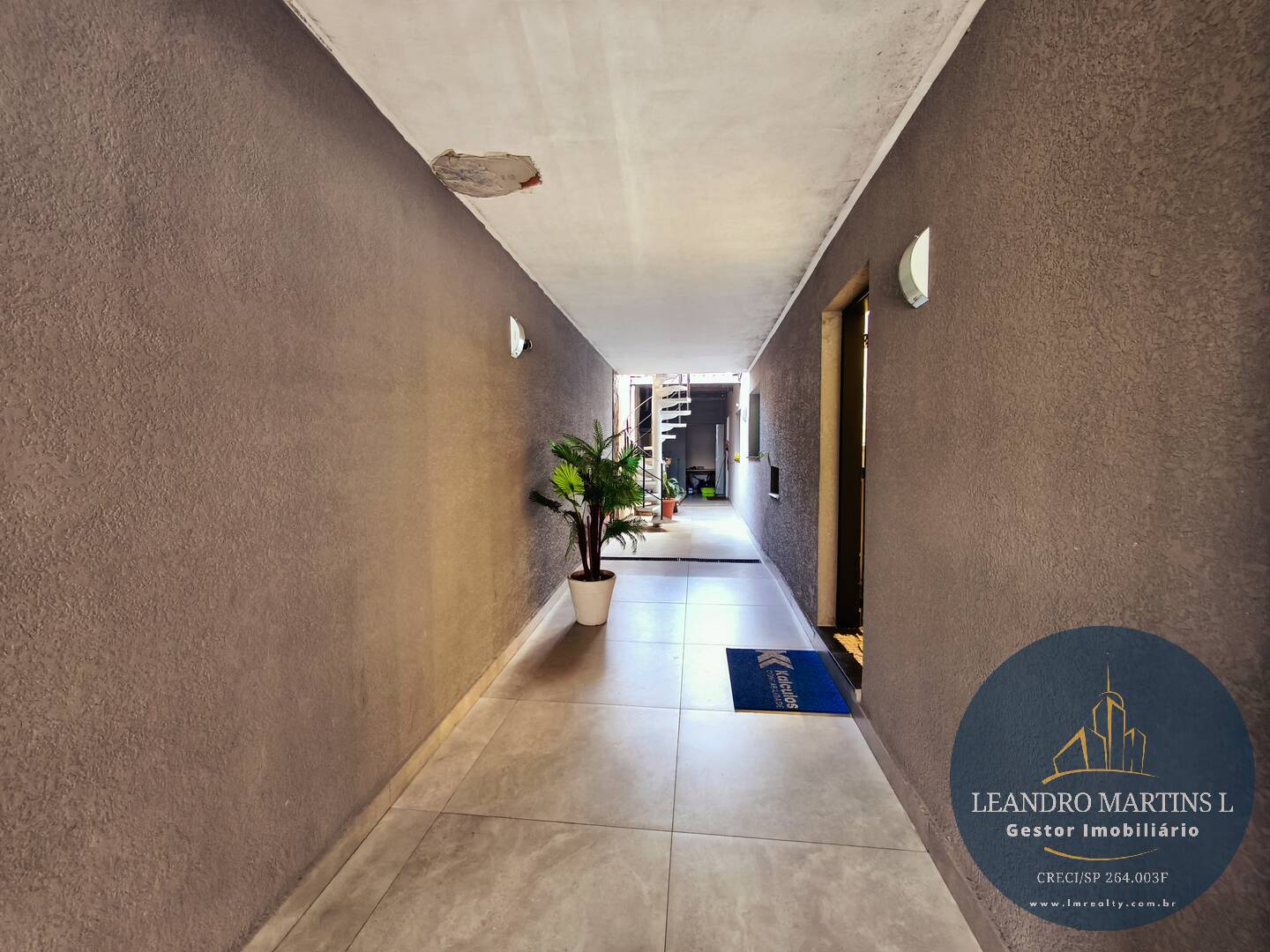 Casa à venda com 7 quartos, 151m² - Foto 2