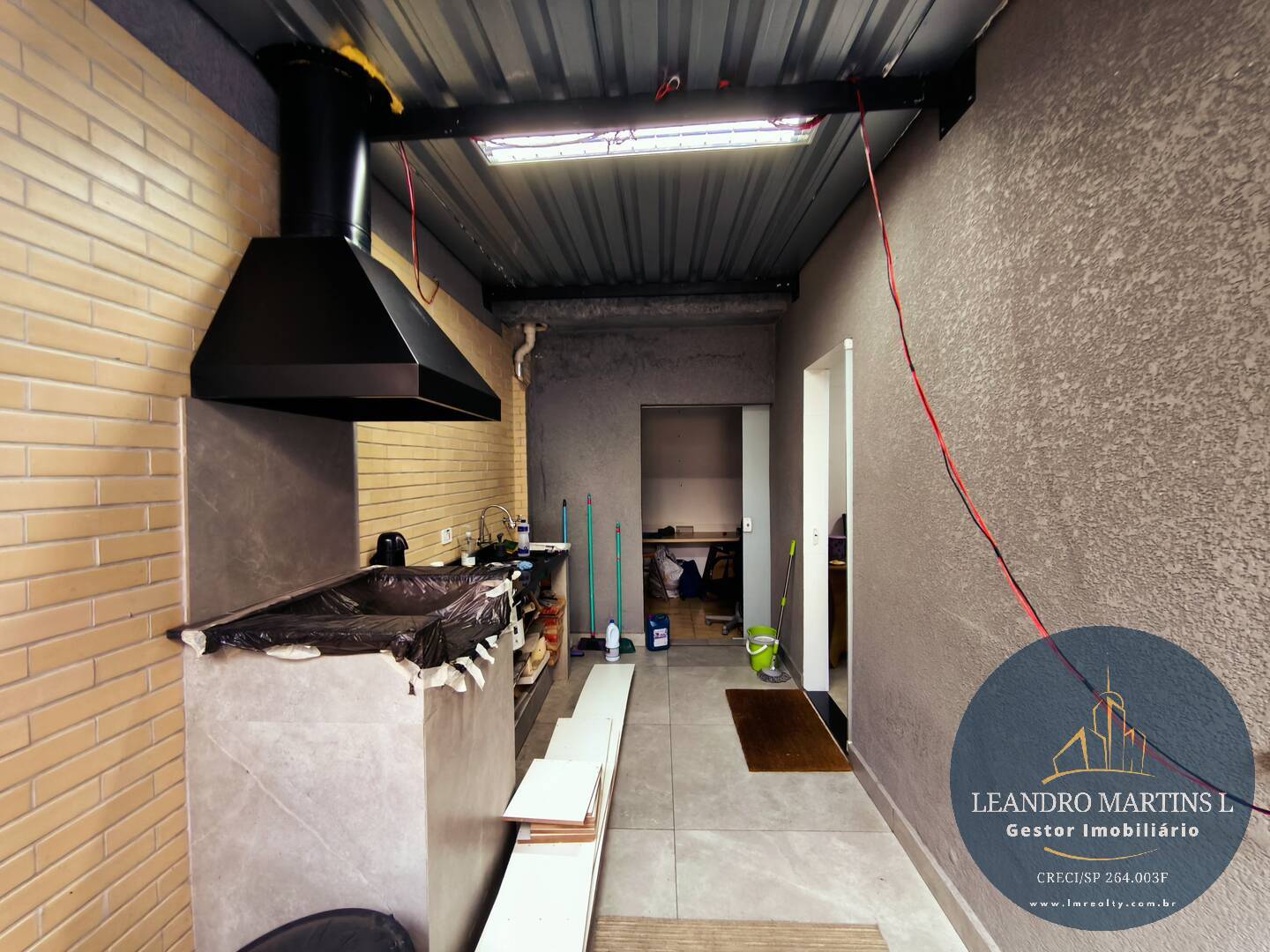 Casa à venda com 7 quartos, 151m² - Foto 4