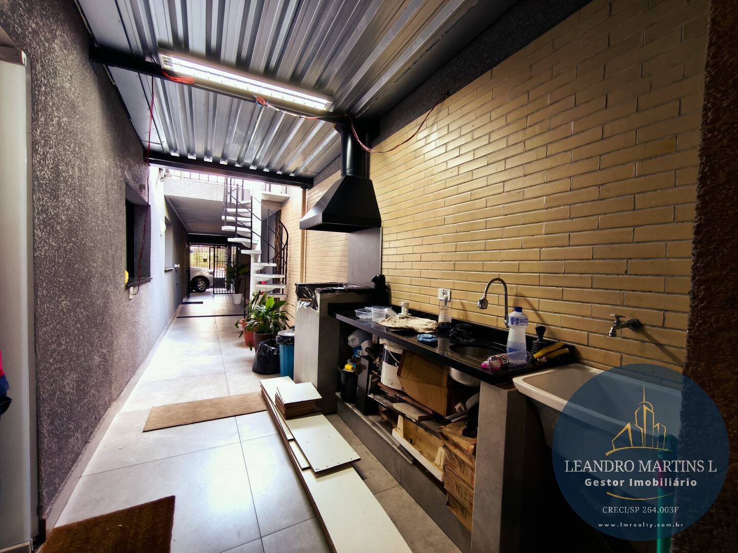 Casa à venda com 7 quartos, 151m² - Foto 8