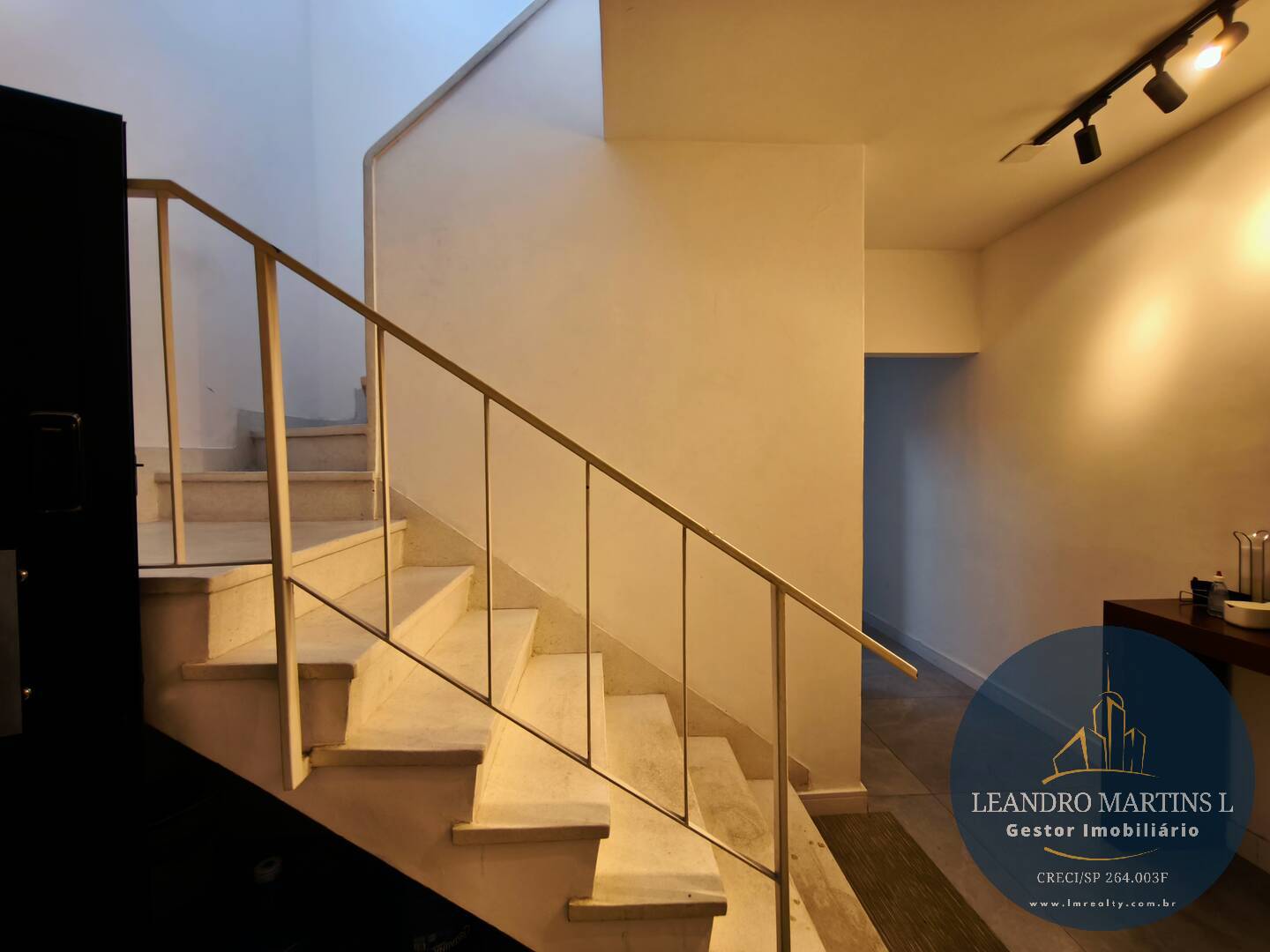 Casa à venda com 7 quartos, 151m² - Foto 11