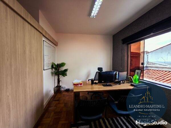 Casa à venda com 7 quartos, 151m² - Foto 37
