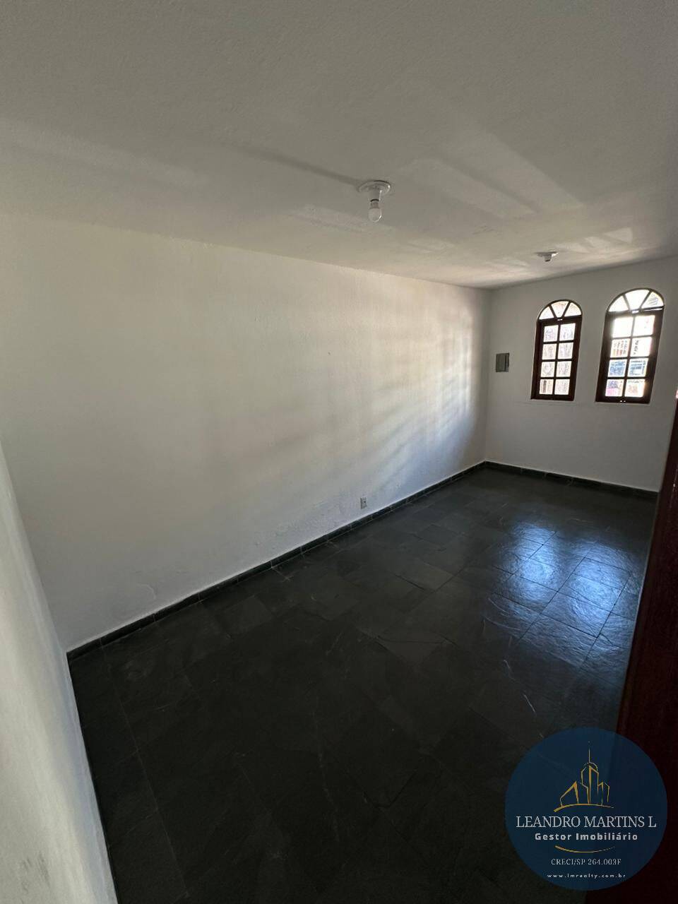 Casa à venda com 3 quartos, 150m² - Foto 4